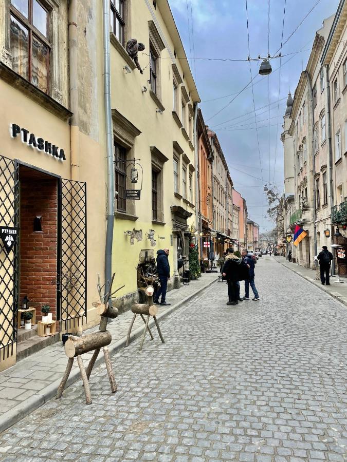 Style Apartments In Old Lviv Luaran gambar