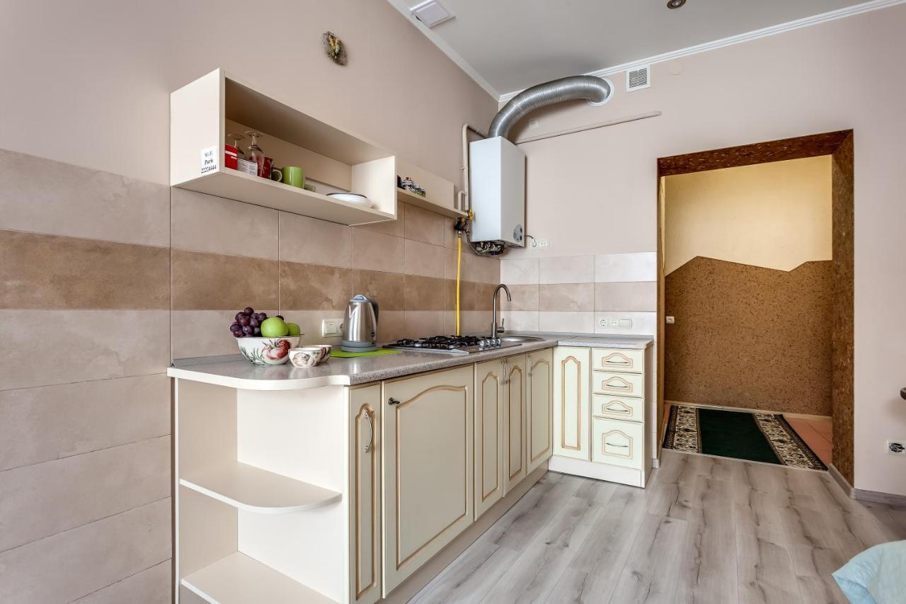 Style Apartments In Old Lviv Luaran gambar