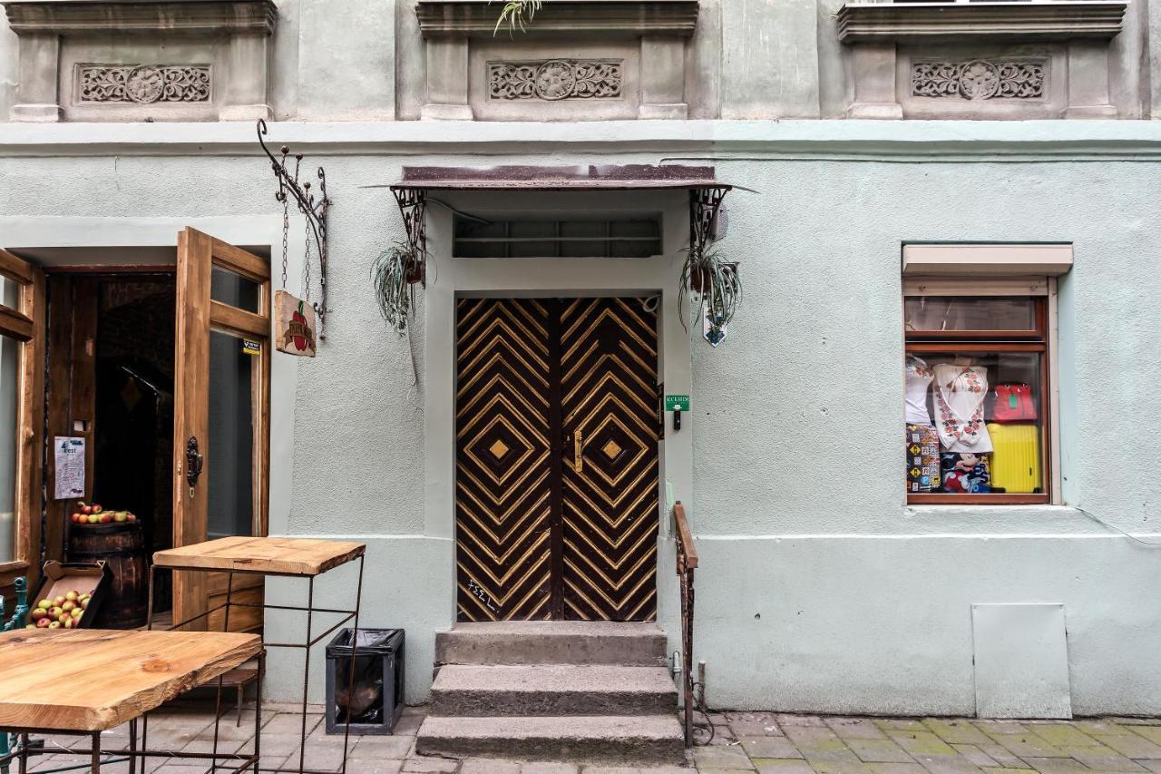 Style Apartments In Old Lviv Luaran gambar